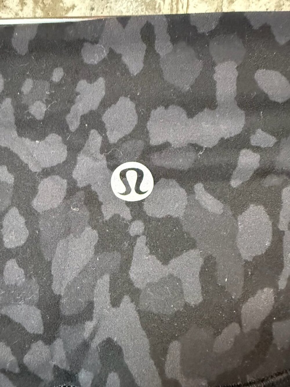 LULULEMON Women's Wunder Train High-Rise Tight 25" Size 4 In Formation Camo Deep - Picture 5 of 7